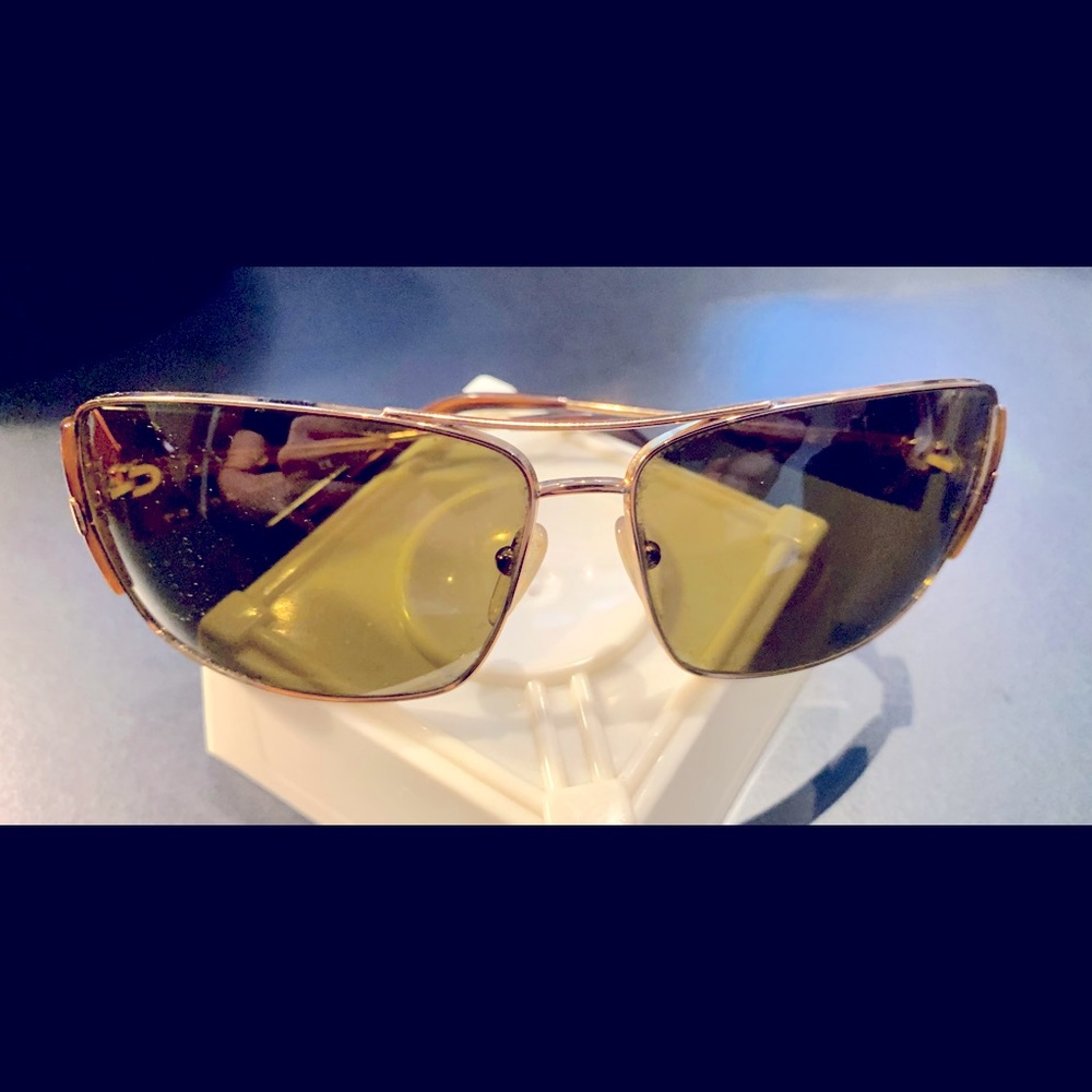 PRADA - Mens sunglasses. In great condition! Gold frame with tinted brown lens.